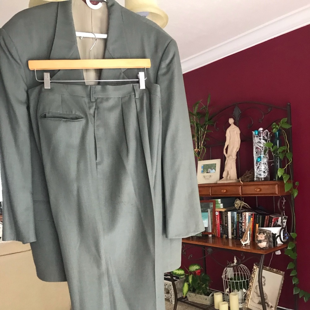 Men’s suit.